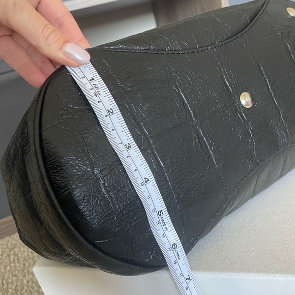 Mattioli Leather Black Reptile Handbag - Picture 13 of 16